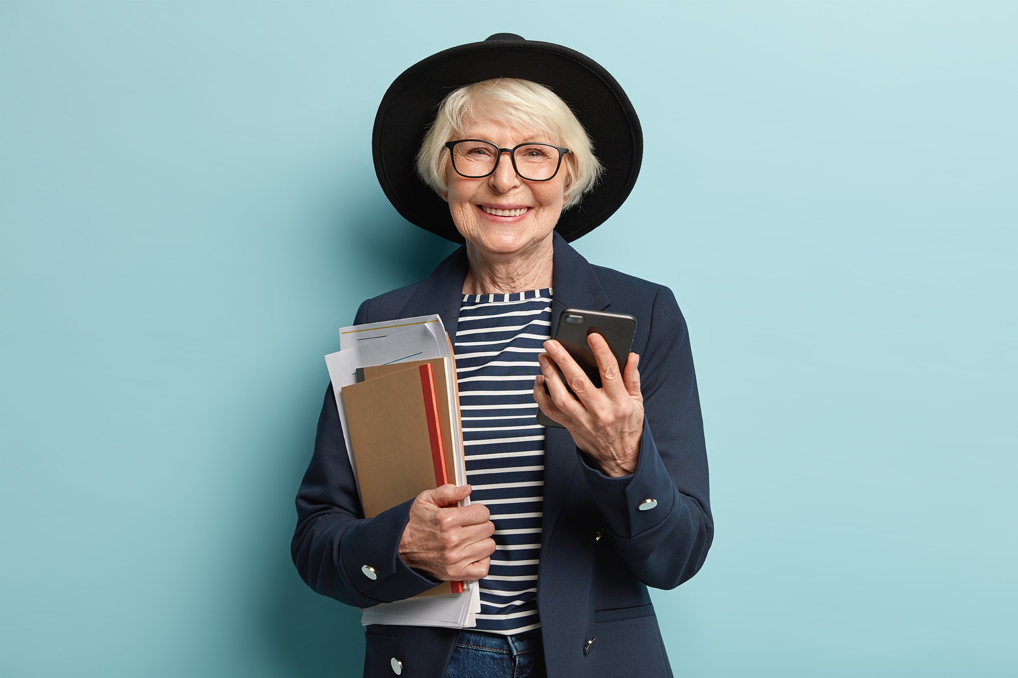 portrait-retired-teacher-with-grey-hair-wrinkled-skin-carries-papers-notebook